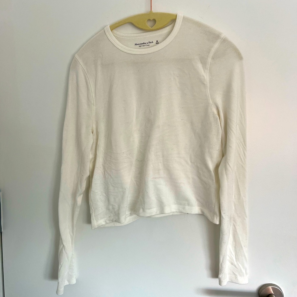 Abercrombiee cropped long sleeve